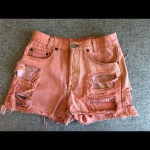 Levi’s peach 501 shorts